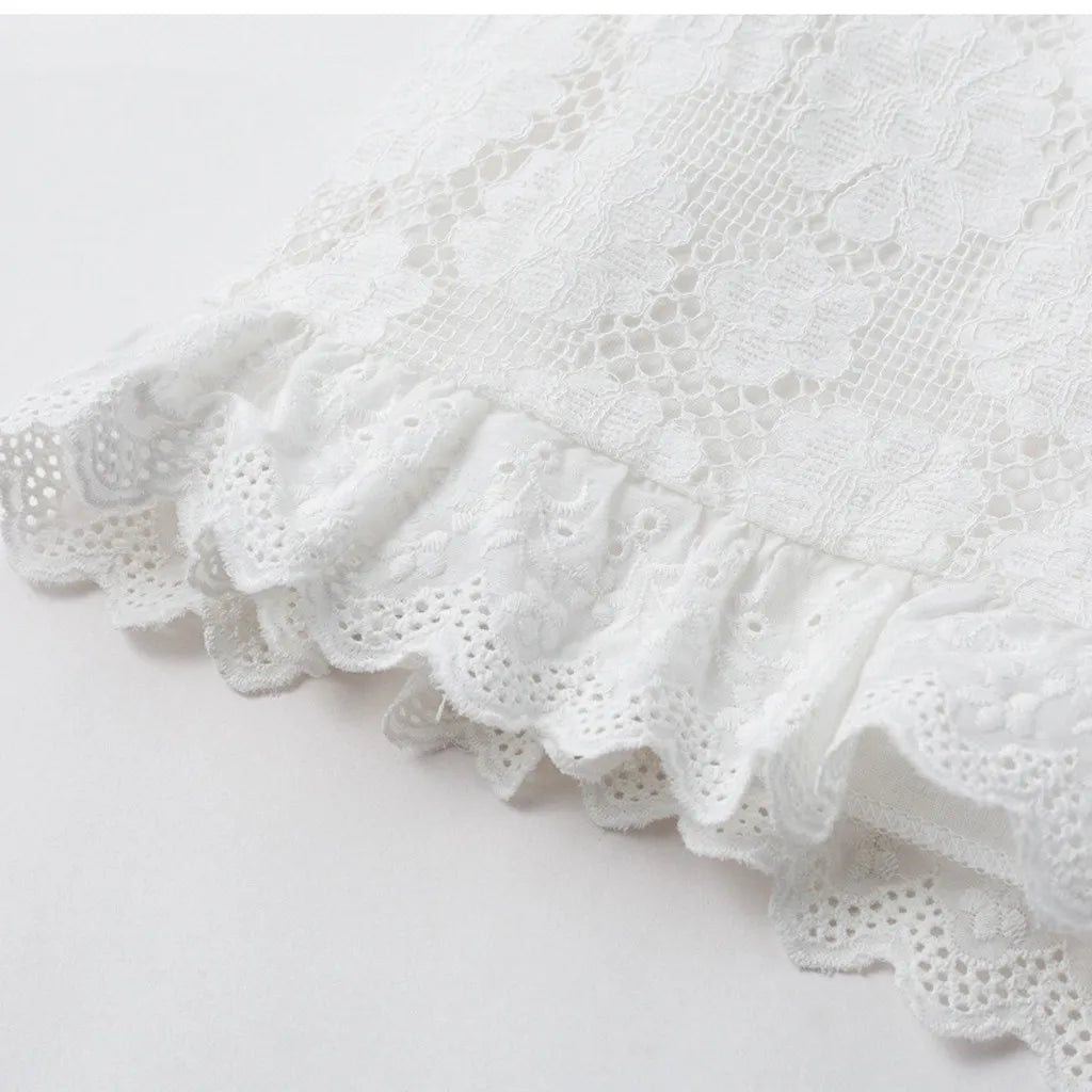 Adelaide - Kanten jurk in schedestijl met ruches en strikkraag