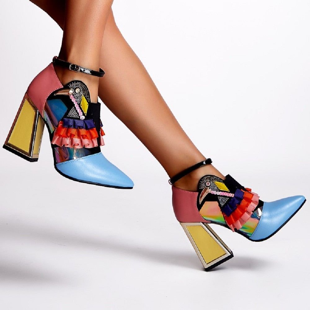 Fiona - Kleurrijke sandalen met hoge hak en versieringen