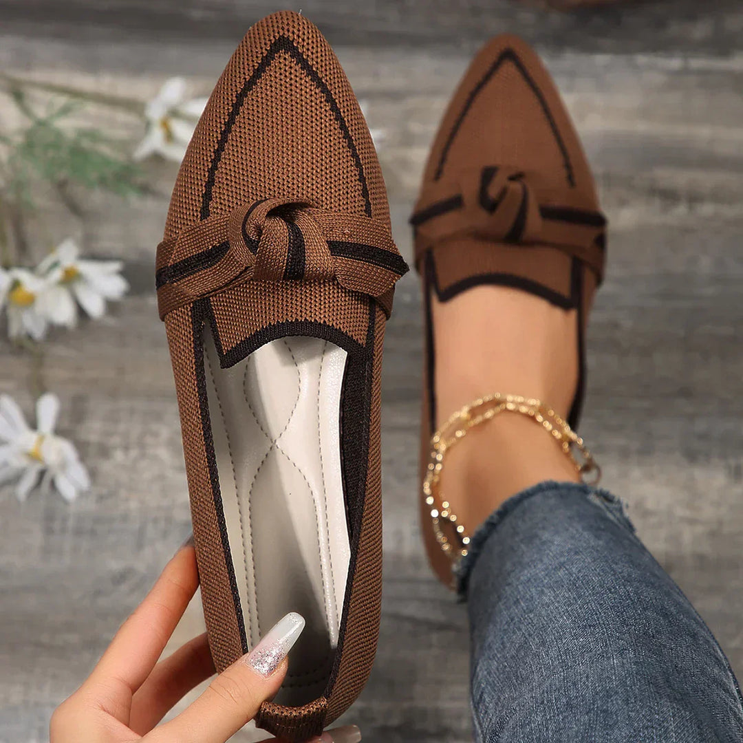 Ella - Chique platte schoenen met kant en strikdetail